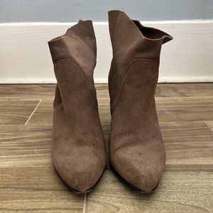 Gray/brown leather booties Vince Camino